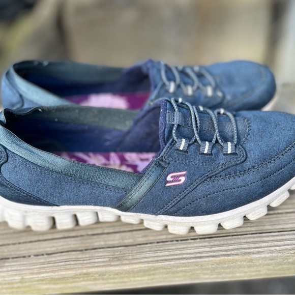 Skechers Slip-On Blue & Pink Size 8 - Picture 7 of 7